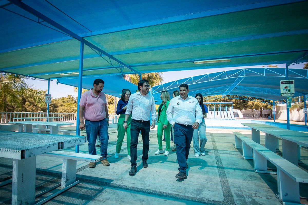 Gámez Mendívil supervisa trabajos de rehabilitación del Parque 87 de cara a las vacaciones de Semana Santa