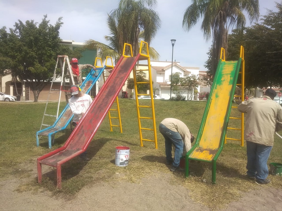 Ayuntamiento de Culiacán rehabilita parque del fraccionamiento Monte Carlo