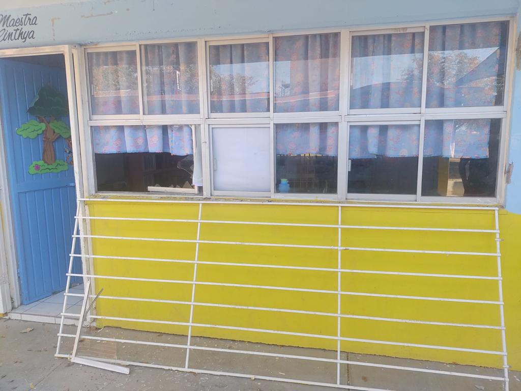 Roban en kínder de Los Mochis y les dejan ‘regalito’ en los salones