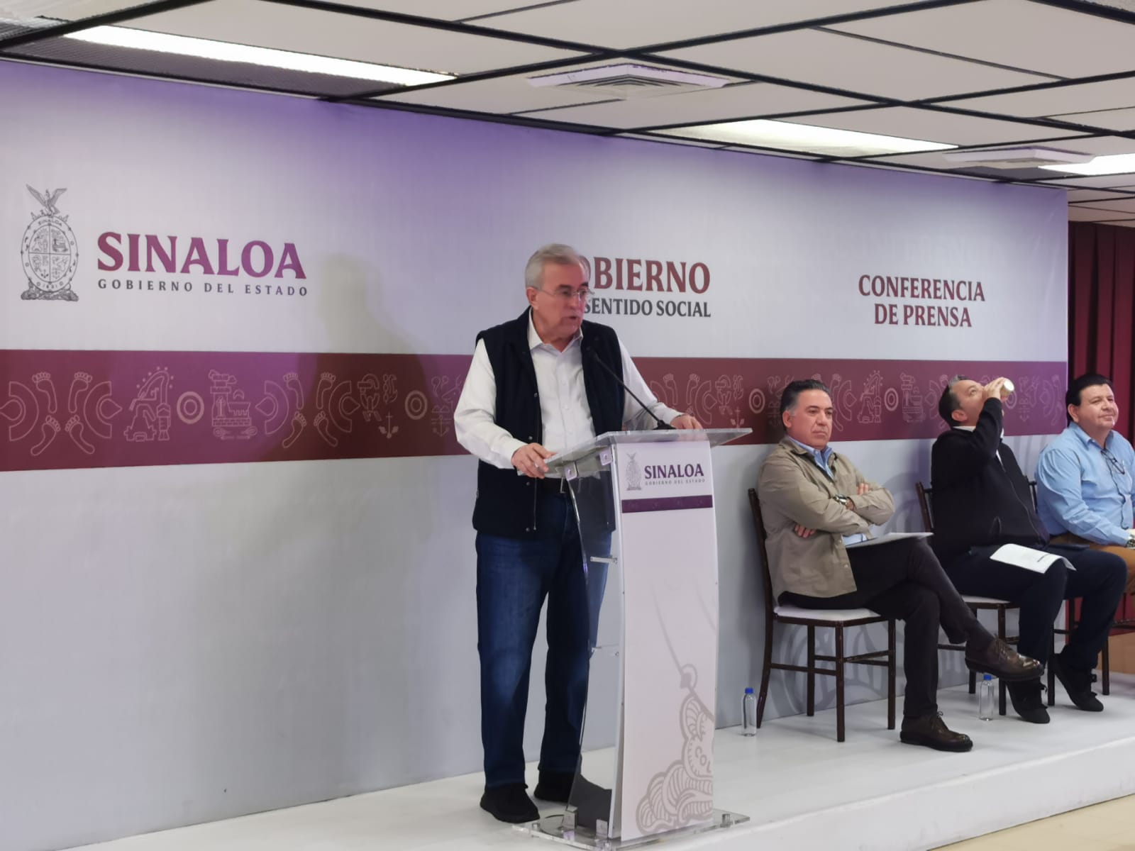 Es el rector y lo veo cuando guste: Rocha Moya, abierto a dialogar con Madueña Molina por tema de reforma de Ley Orgánica