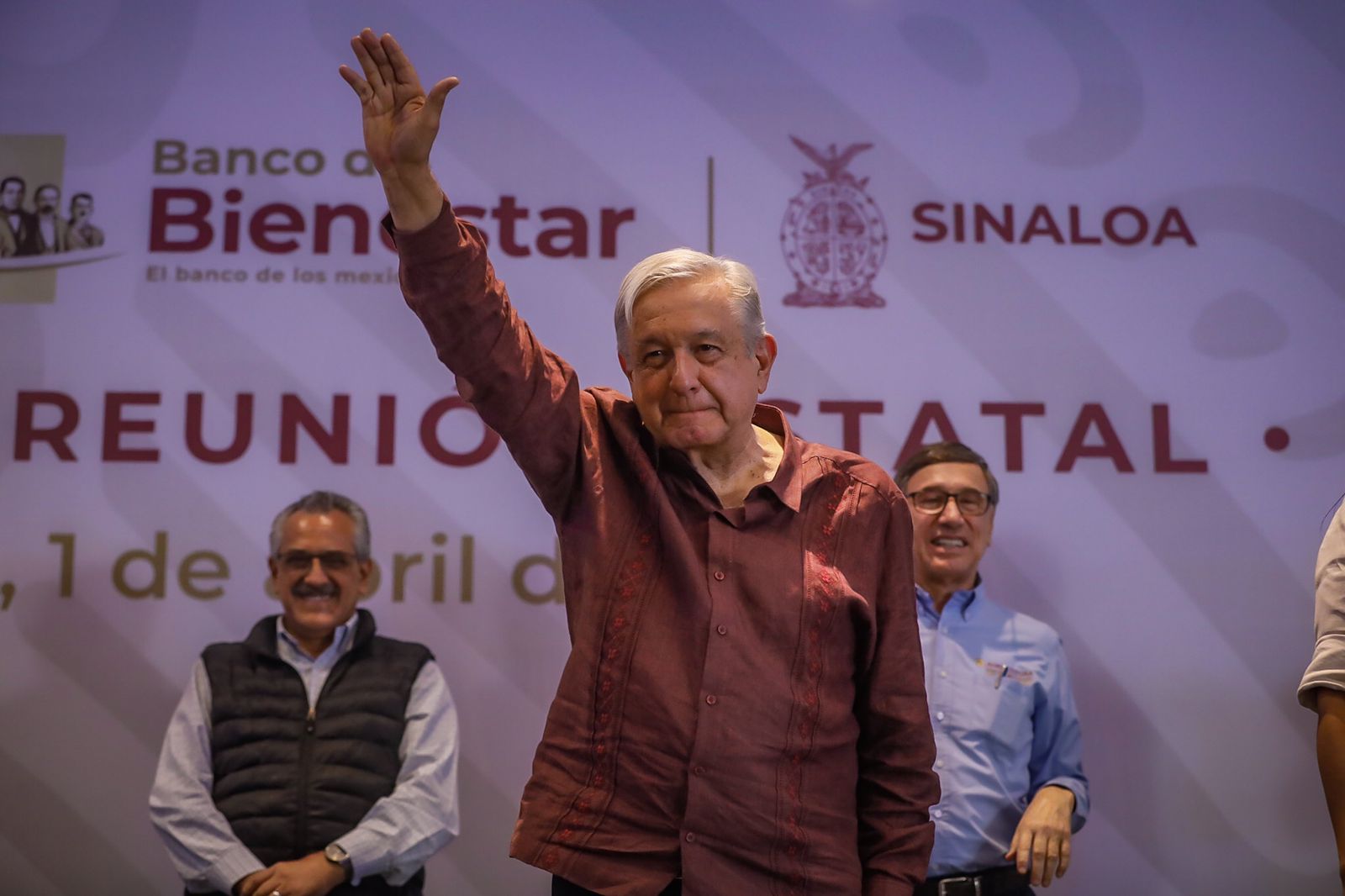 ¡Buenas noticias! Anuncia AMLO que el gobierno federal comprará un millón de toneladas de maíz