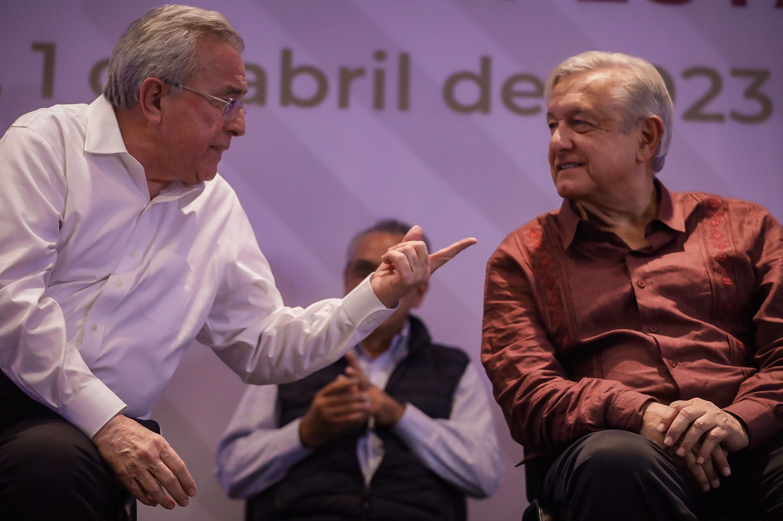 Ante AMLO, anuncia Rocha que le quitará el cacicazgo a la UAS