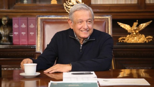 ‘No hubo traslado de emergencia, ni desvanecimiento’, titular de la Segob sobre positivo a COVID de López Obrador