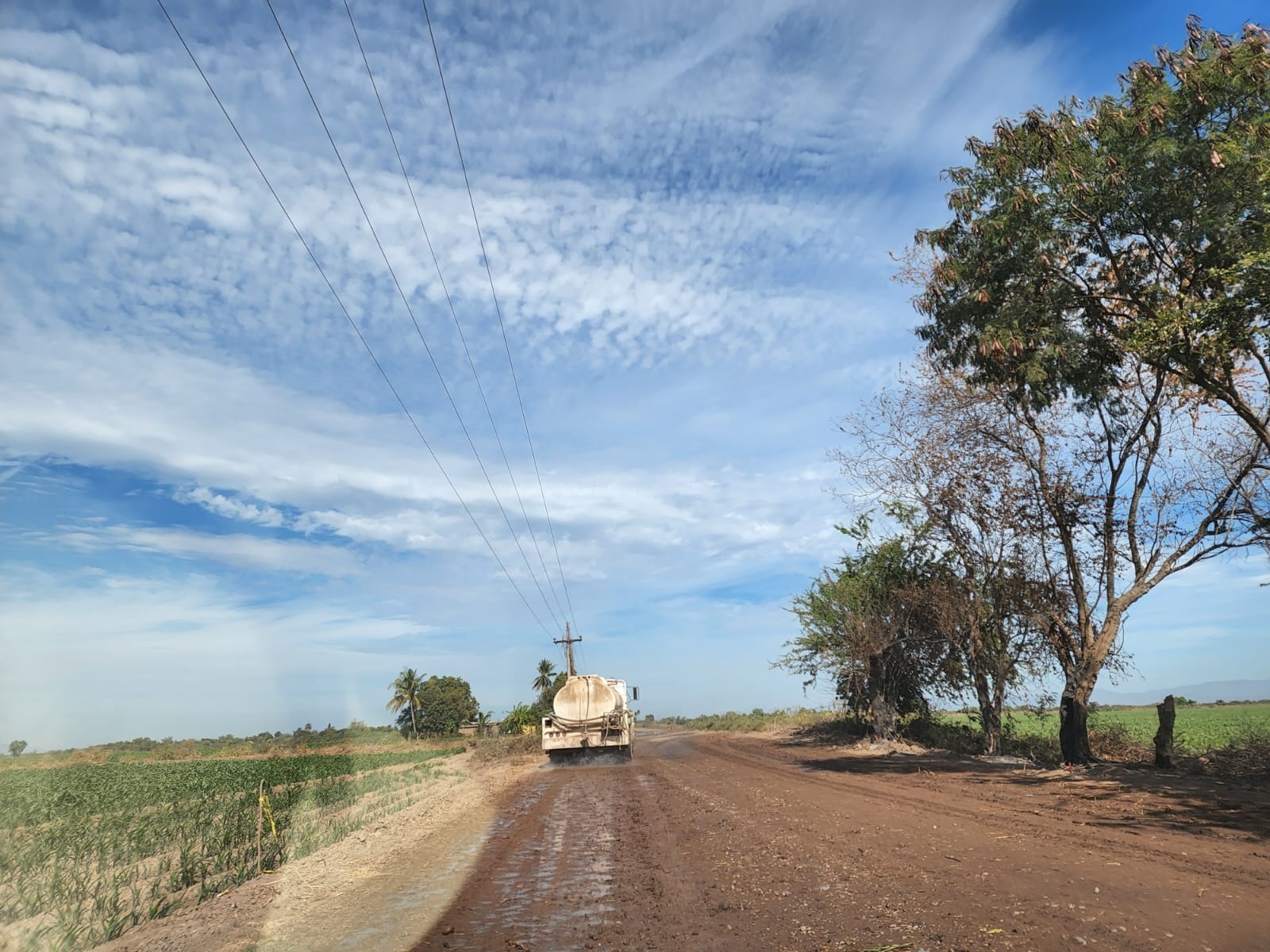 Autorizan más de 370 mdp para obras carreteras en 11 municipios de Sinaloa