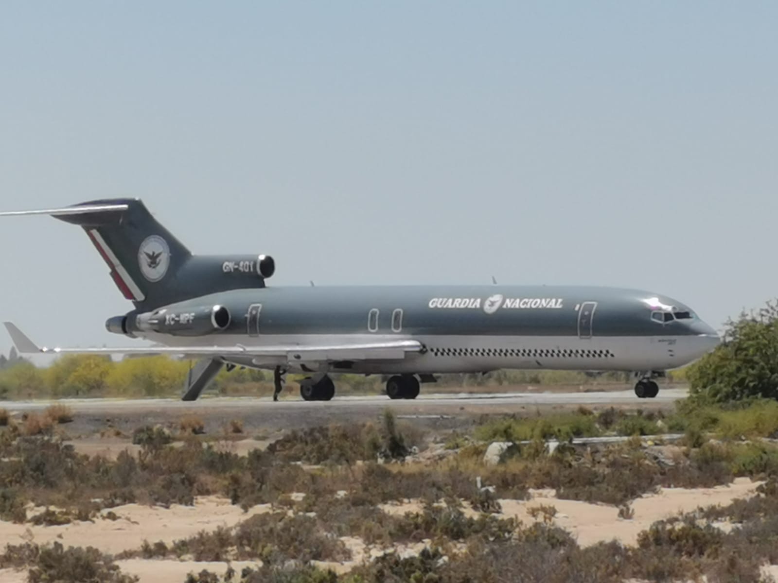 Eran reos los que llegaron a bordo del avión de la GN; van al penal federal de Guasave