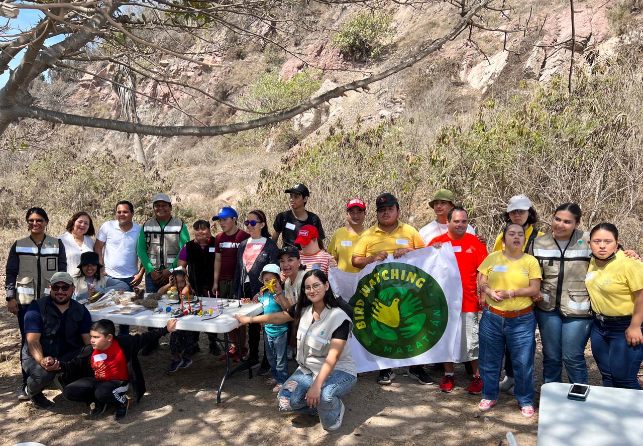 Celebran el Día de la Madre Tierra con taller sensorial en el Faro de Mazatlán