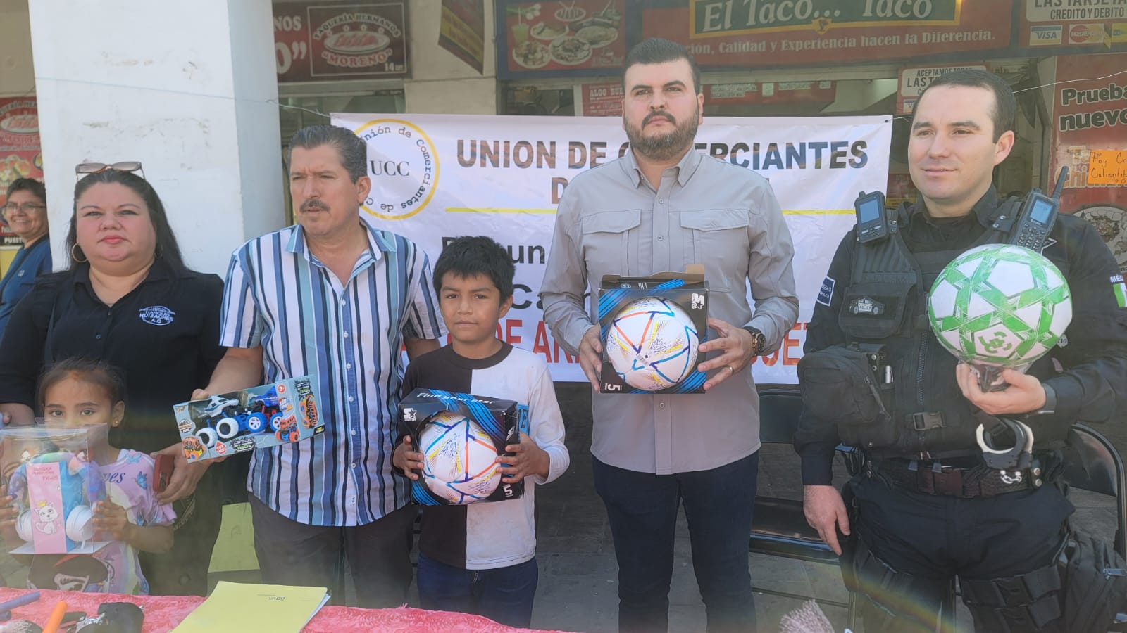 ¡Será permanente! Comerciantes de Culiacán intercambian juguetes bélicos por recreativos