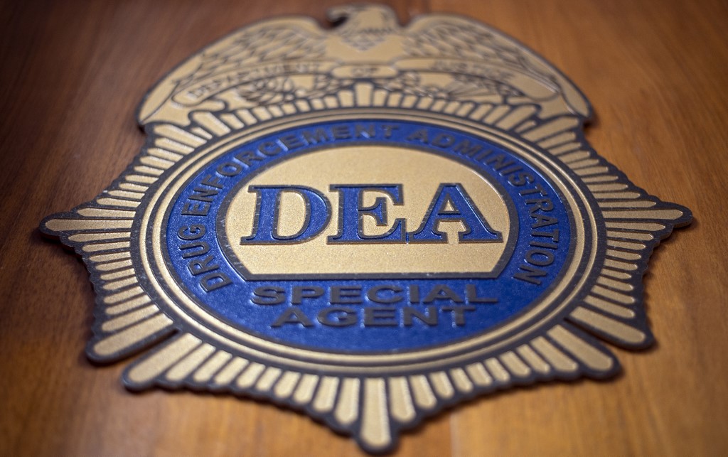 DEA acusa a autoridades mexicanas de nexos con el narcotráfico; en México el Gabinete de Seguridad de Sheinbaum le responde
