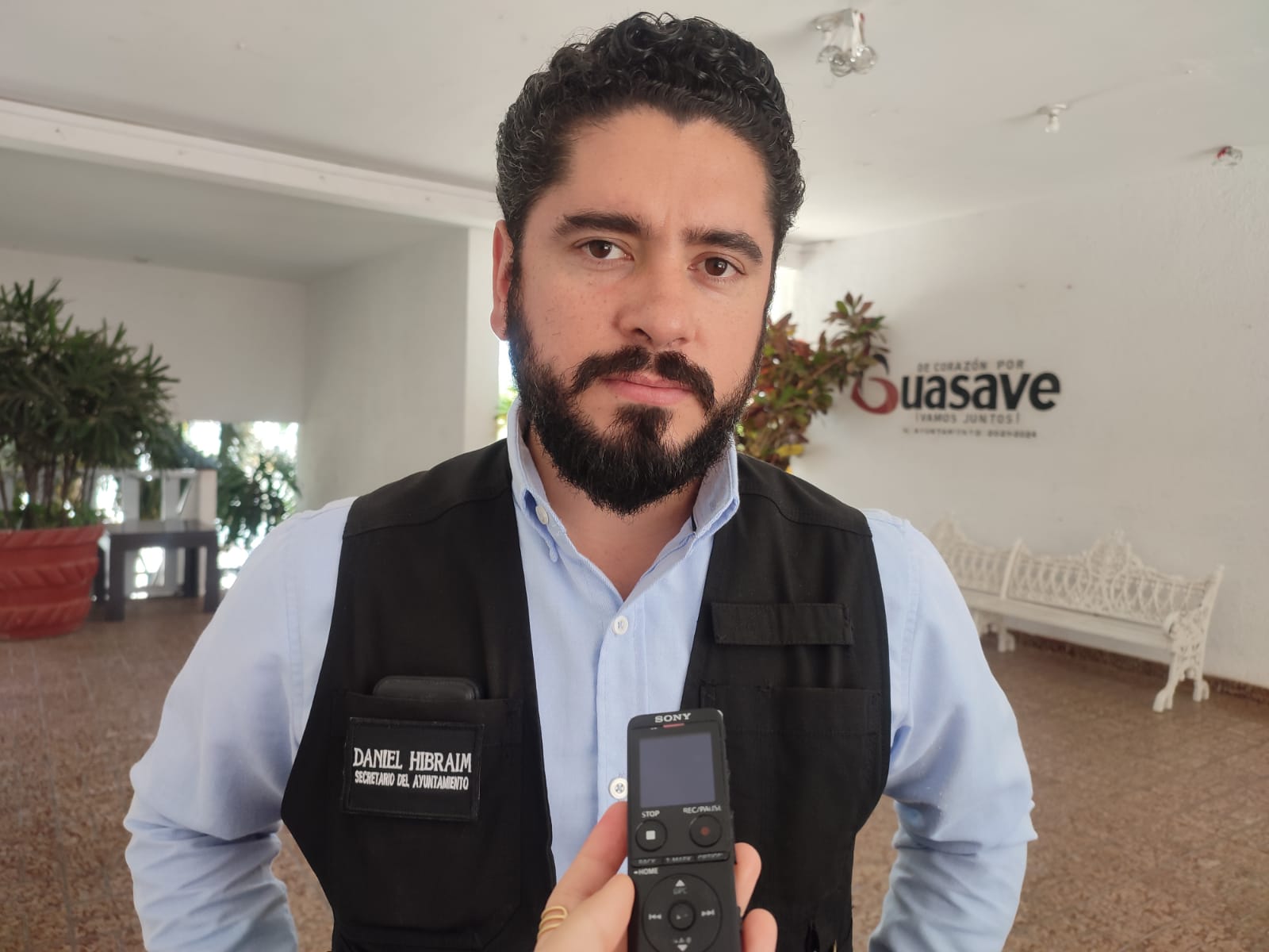No le pidieron la renuncia, se va por un proyecto, asegura Daniel Hibraim López Armenta