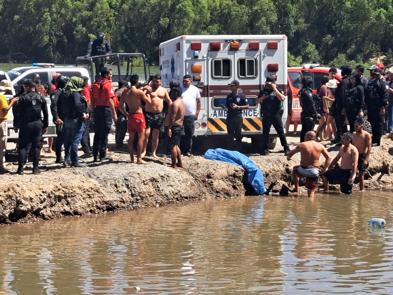 Desaparece menor de edad en río Presidio de Villa Unión y lo localizan sin vida