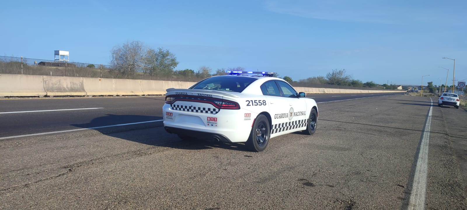 Encuentran un cuerpo a la orilla de la Maxipista en Elota