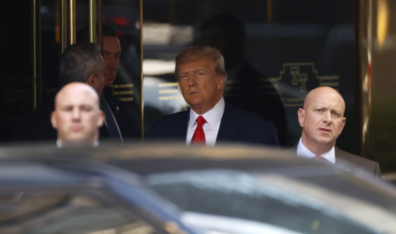 ¿Se entrega? Trump llega a Tribunal de NY por su propio pie; es el primer expresidente de EU en ser imputado