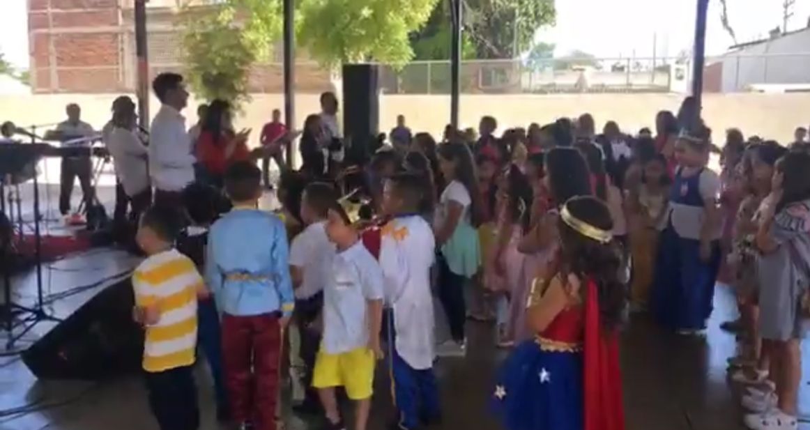 Por más que los niños pidan, no se tocará reggaetón ni corridos bélicos en fiesta del Día del Niño: Directores