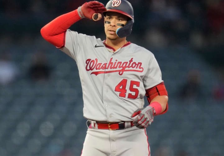 Joey Meneses conecta su primer cuadrangular del año con los Nacionales de Washington