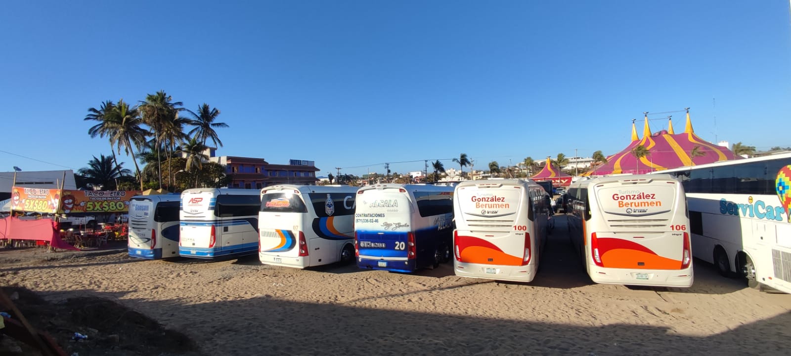 ¡Los timaron! 49 turistas de Toluca estuvieron a punto de dormir en la calle en Semana Santa por estafa en Mazatlán