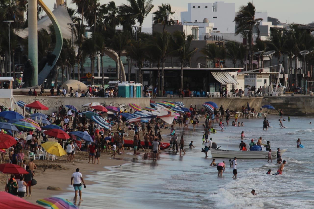 Mazatlán al tope de turistas en los primeros días de las vacaciones de Semana Santa