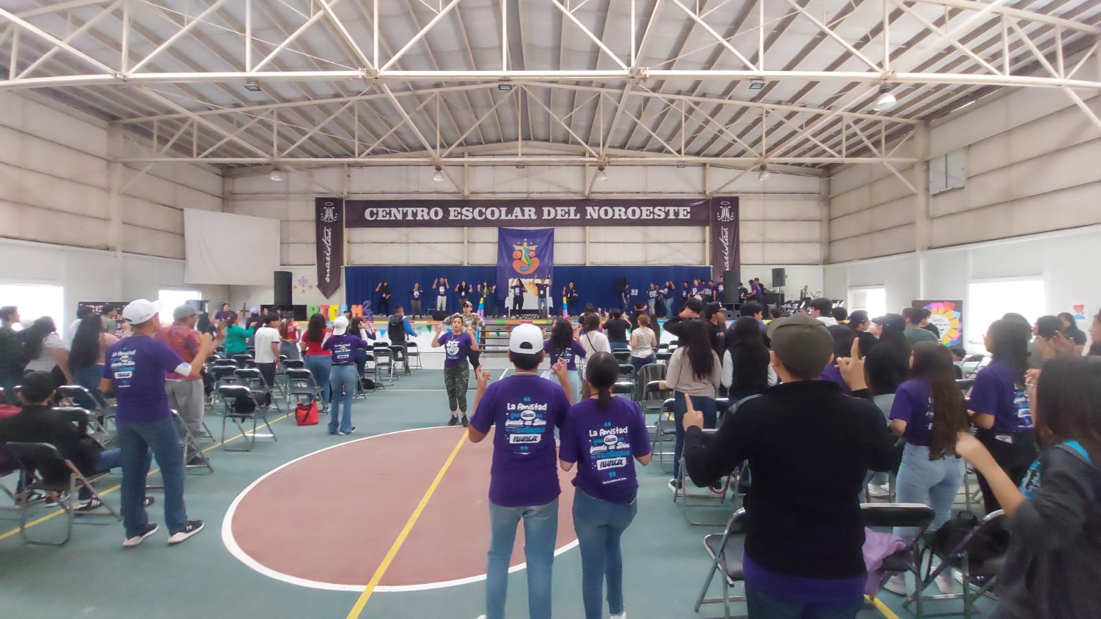 Con gran éxito inicia la Pascua Juvenil de Los Mochis, en el Centro Escolar del Noroeste