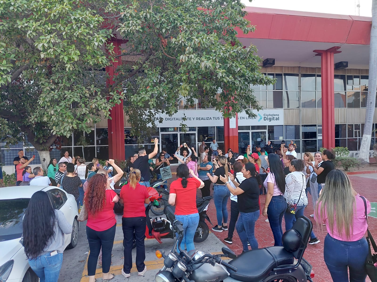 Pese a disturbios la Planilla Roja obtuvo el triunfo para el STASE en Mazatlán