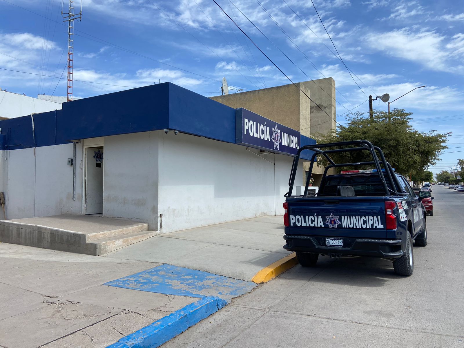 Mujer es asaltada tras retirar 40 mil pesos del banco, en Guamúchil