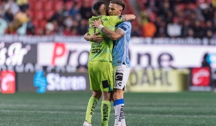 Querétaro rompió la maldición y por fin gana de visitante en el arranque de la fecha 14 del fútbol mexicano