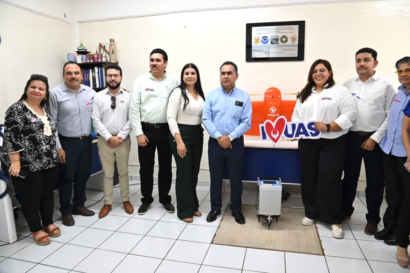 Recibe el rector de la UAS un Gravímetro donado por el INEGI a la Facultad de Ingeniería Mochis