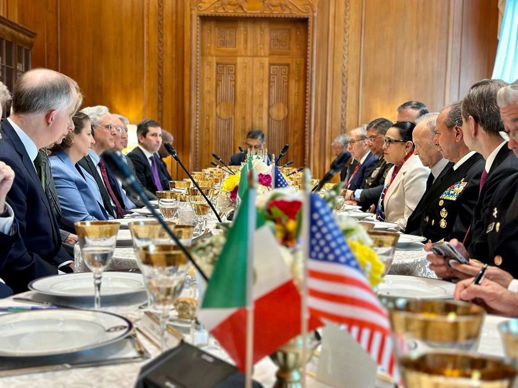 ‘México no produce precursores químicos, vienen de Asia’: Titular de la SSPC en Washington
