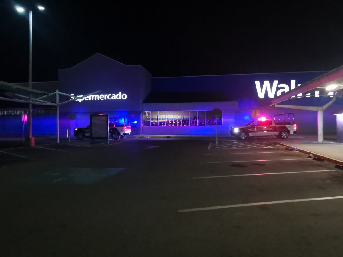 Sujeto armado asalta un supermercado en Los Mochis y se lleva 95 mil pesos en efectivo