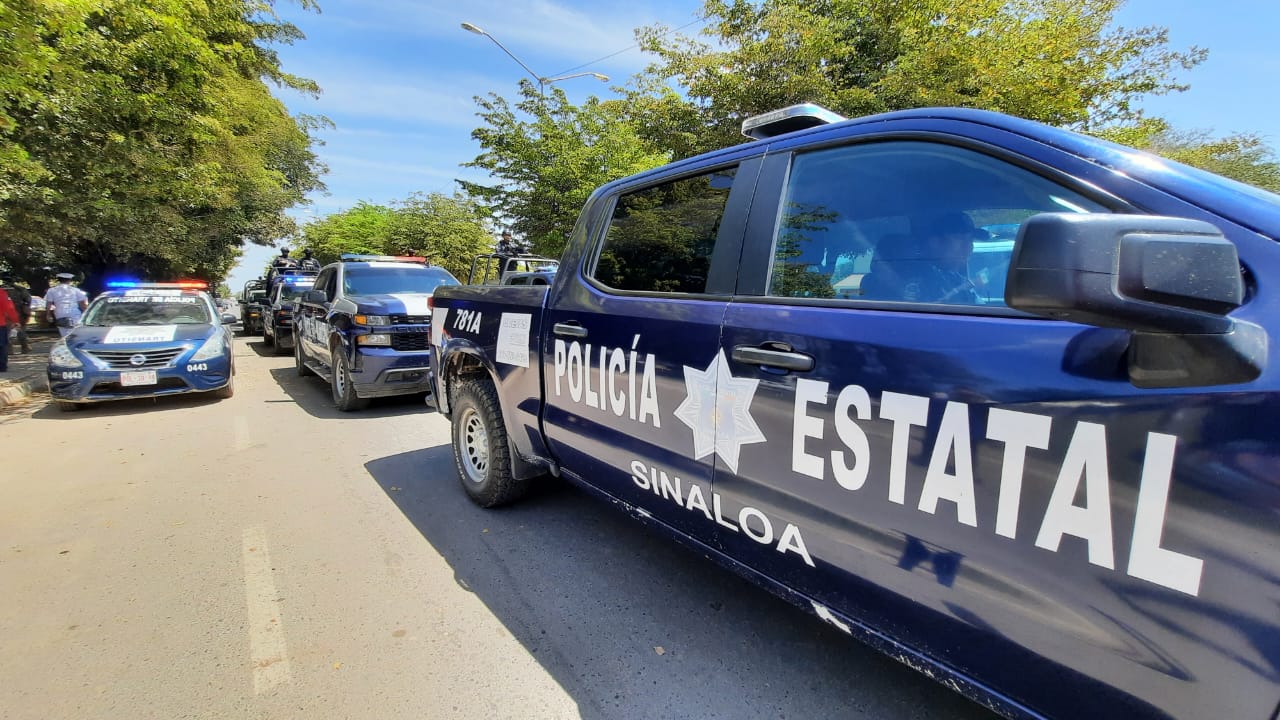Sujetos armados despojaron una camioneta en Las Brisas, Guasave