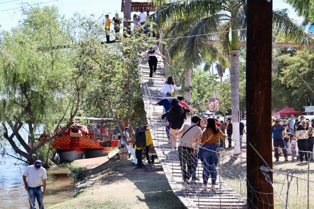 Sinaloa de Leyva con gran afluencia durante el Sábado Santo