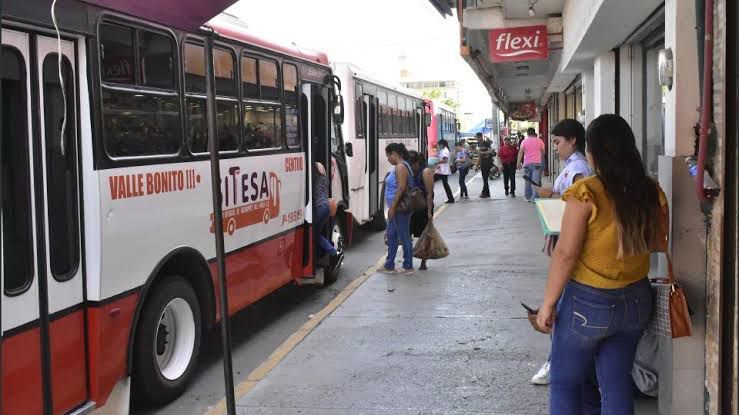 Reconoce Vialidad y Transportes que no hay condiciones para prestar servicio a personas con discapacidad