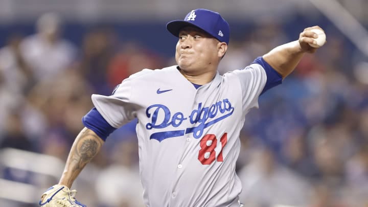 Víctor González regresa a MLB con entrada en blanco para los Dodgers de Los Ángeles
