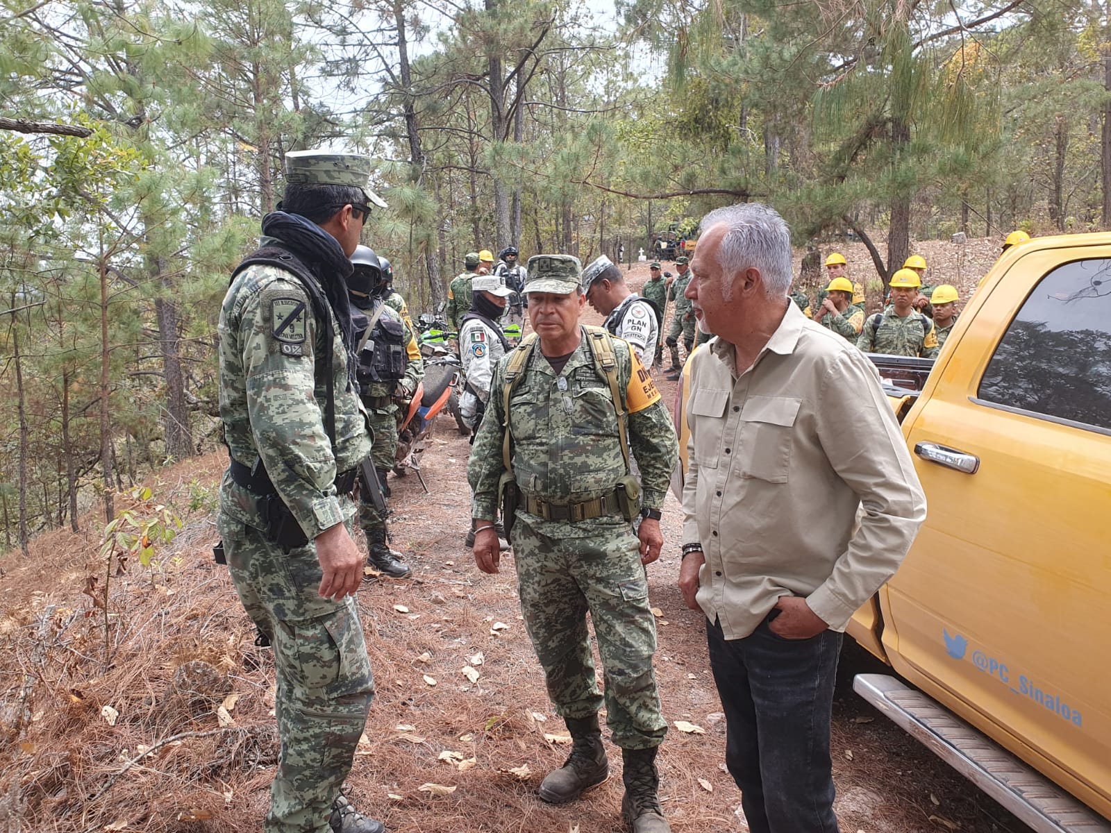 Se apagó el incendio, pero deja a ‘secas’ a la gente de Loberas; alcalde acude a evaluar daños y llevar agua con pipas