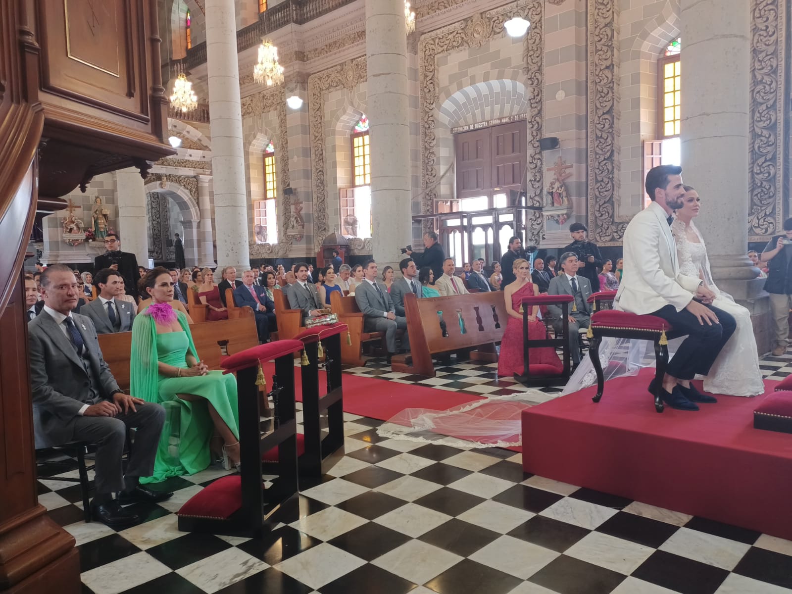 De Madrid a Catedral Mazatlán, hijo de embajador Quirino se une a Ana Sofía Ley en matrimonio