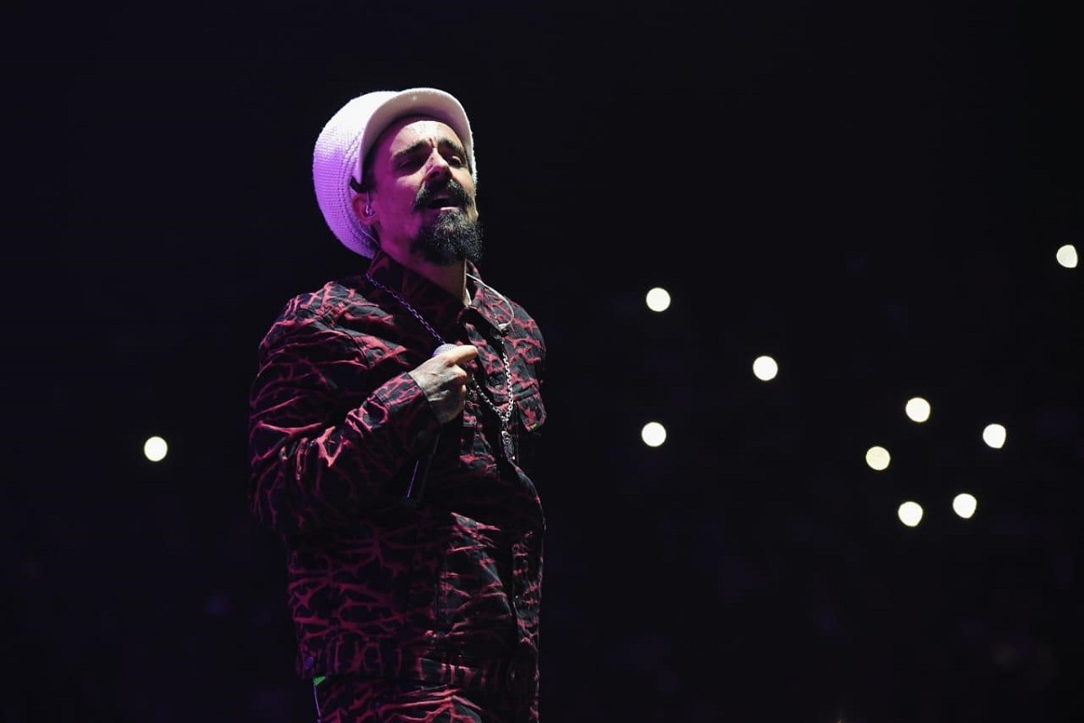 El ‘Árbol Sin Hojas’ duerme esta noche en Mazatlán; Dread Mar I presume la playa que le cargará batería para cantar a los Bikers
