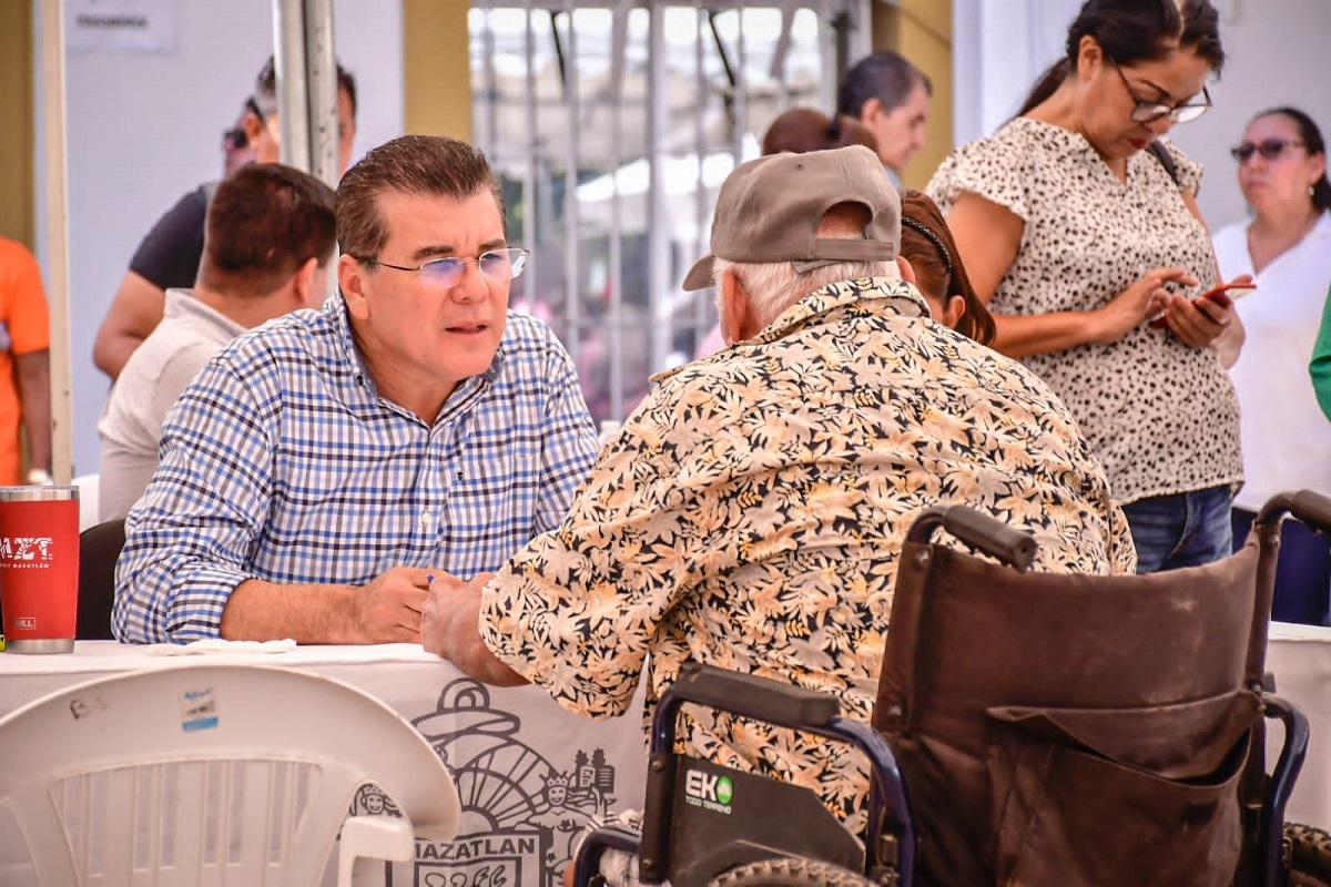 Aseguran dar respuesta a más del 80 por ciento de las peticiones de “Escuchando a la gente” en Mazatlán