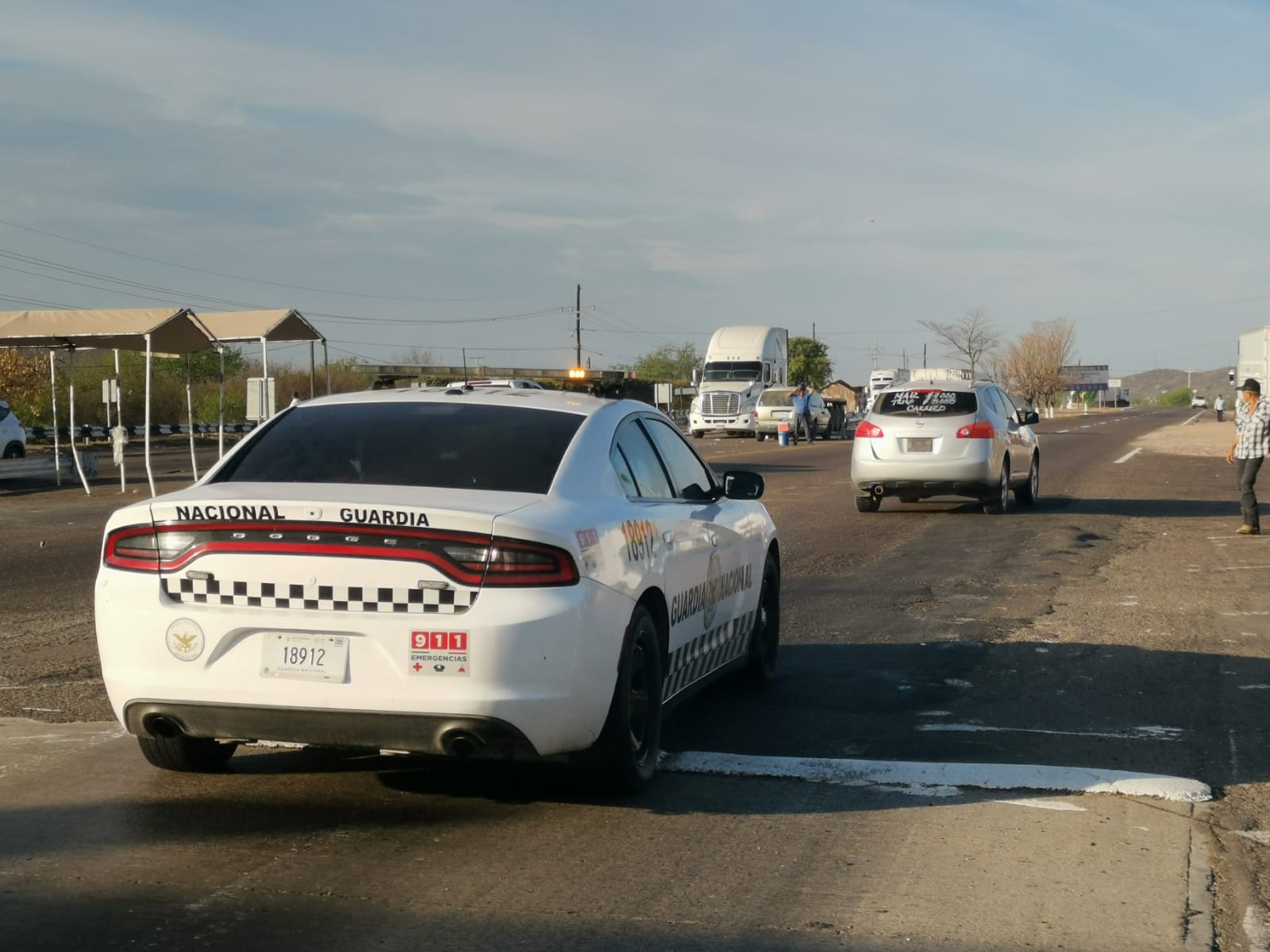 Denuncian productores de Jalisco que la GN les impidió paso a megamanifestación en Culiacán; los regresaron de Ceuta