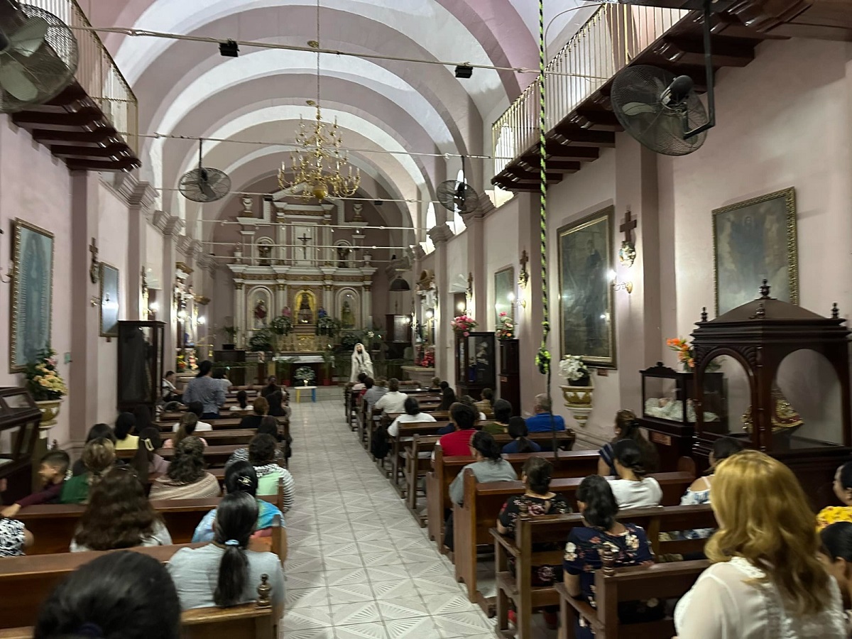En la antesala a su funeral, rezan por el alma y justicia para Aimé en su Aguacaliente de Gárate