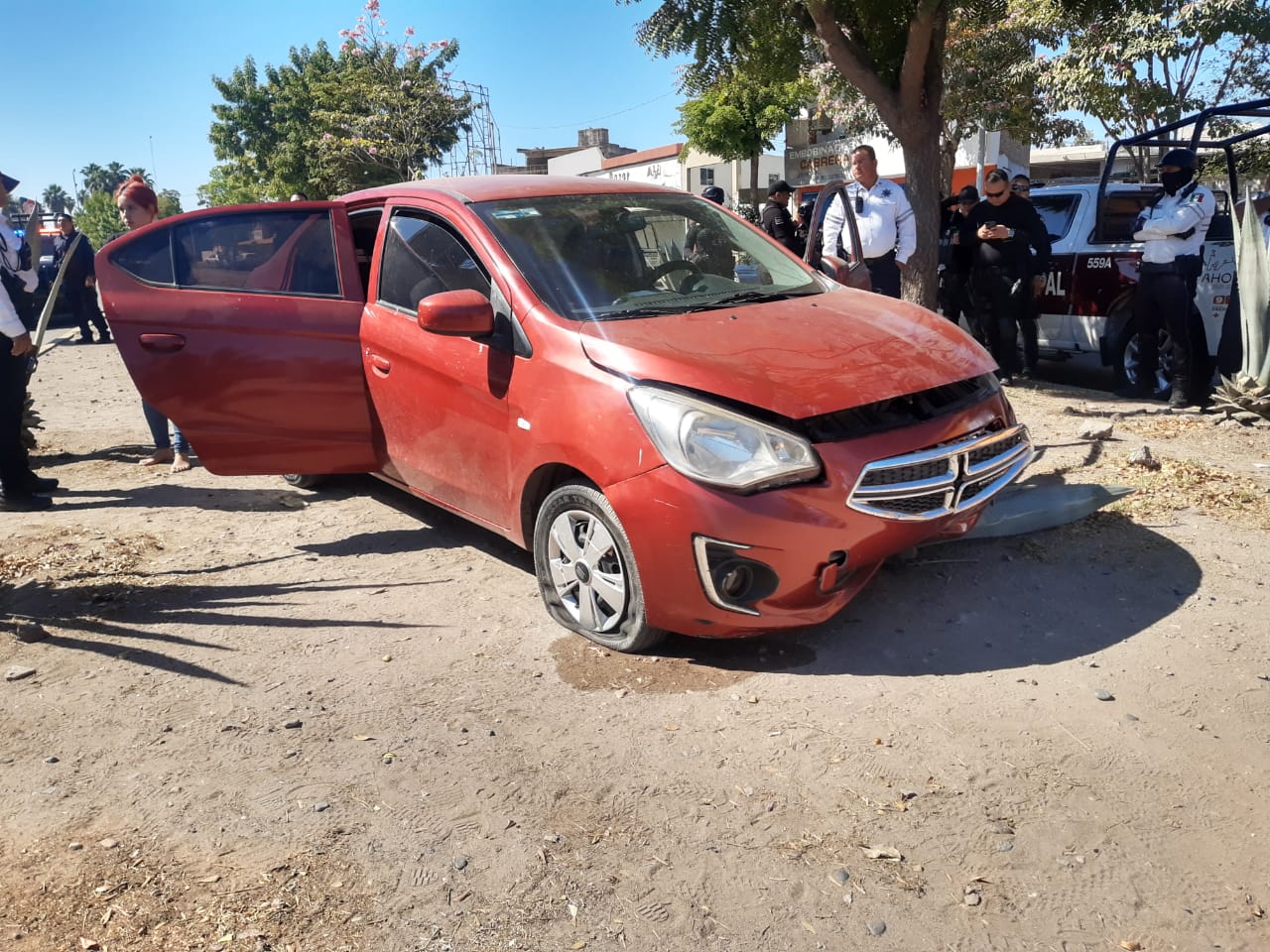 Choque a elementos de la Policía Municipal de Ahome se deriva de una mujer en estado de ebriedad