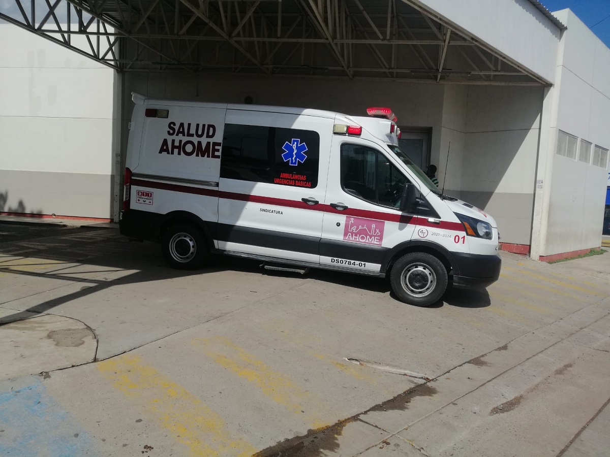 Golpean a mujer en calle de Los Mochis; es trasladada a un hospital