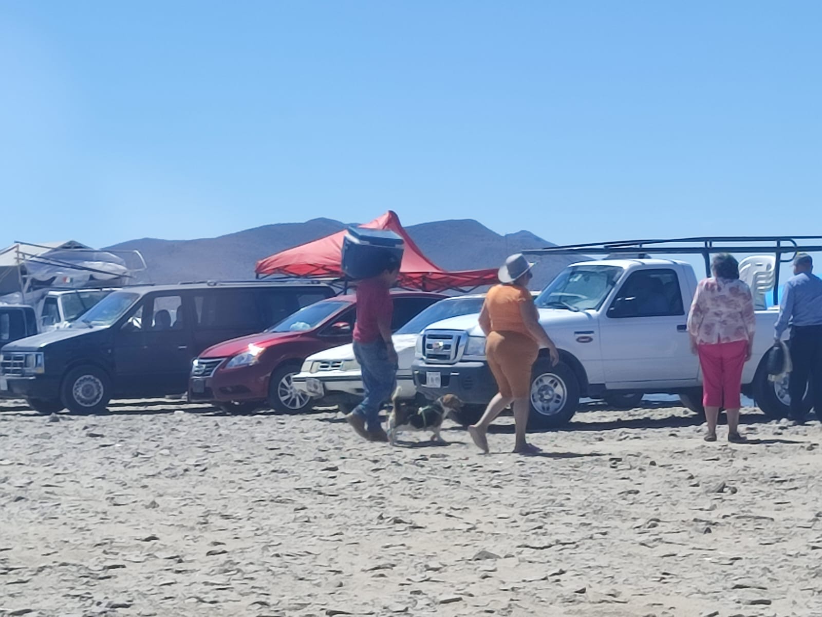Familias enteras disfrutan su Sábado de Gloria en el Maviri; restauranteros aún tienen fe que repunten sus ventas