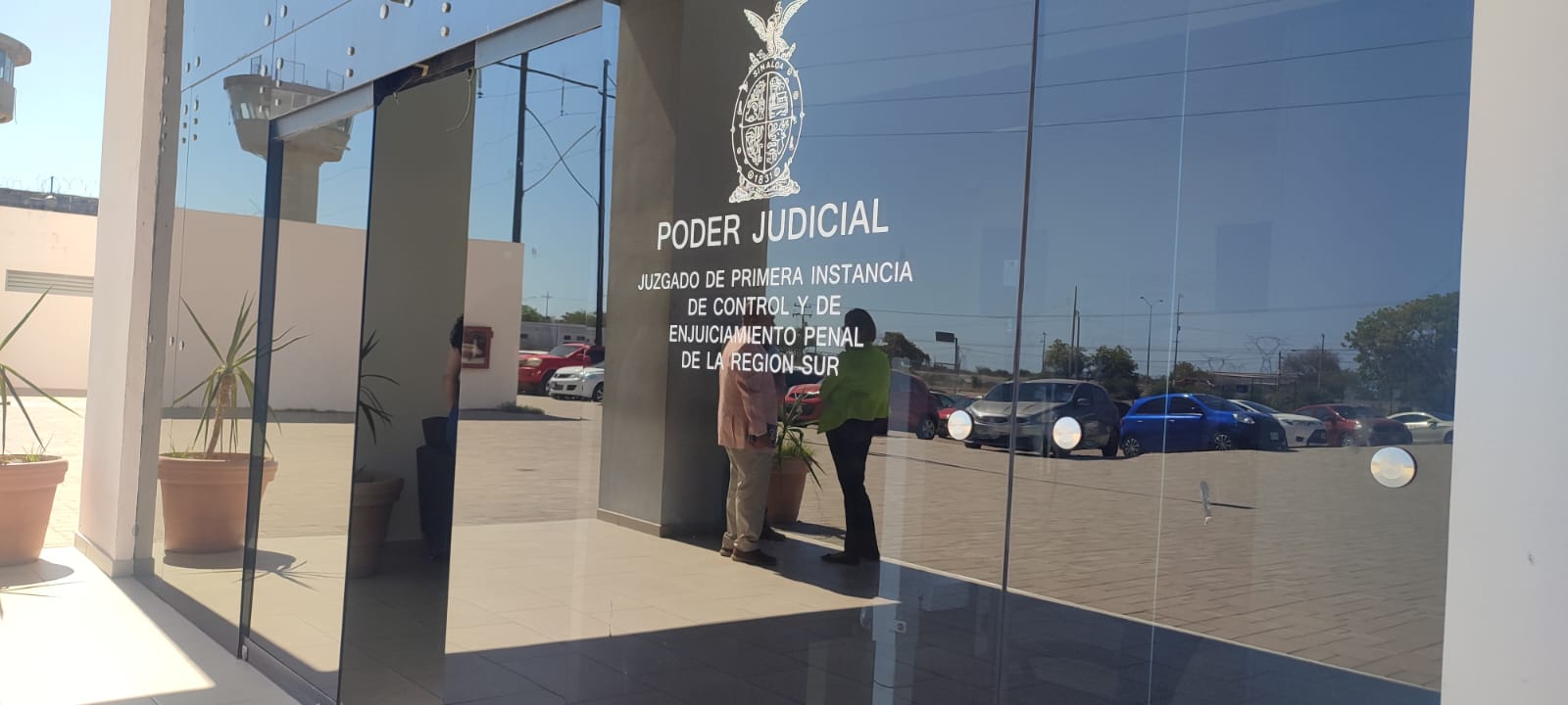 Adrián “N” se robó un carro y es sentenciado a 10 años de prisión