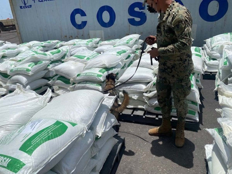 Desde Colombia… llegó cargamento de zeolita con cocaína a Veracruz; es interceptada por la Marina