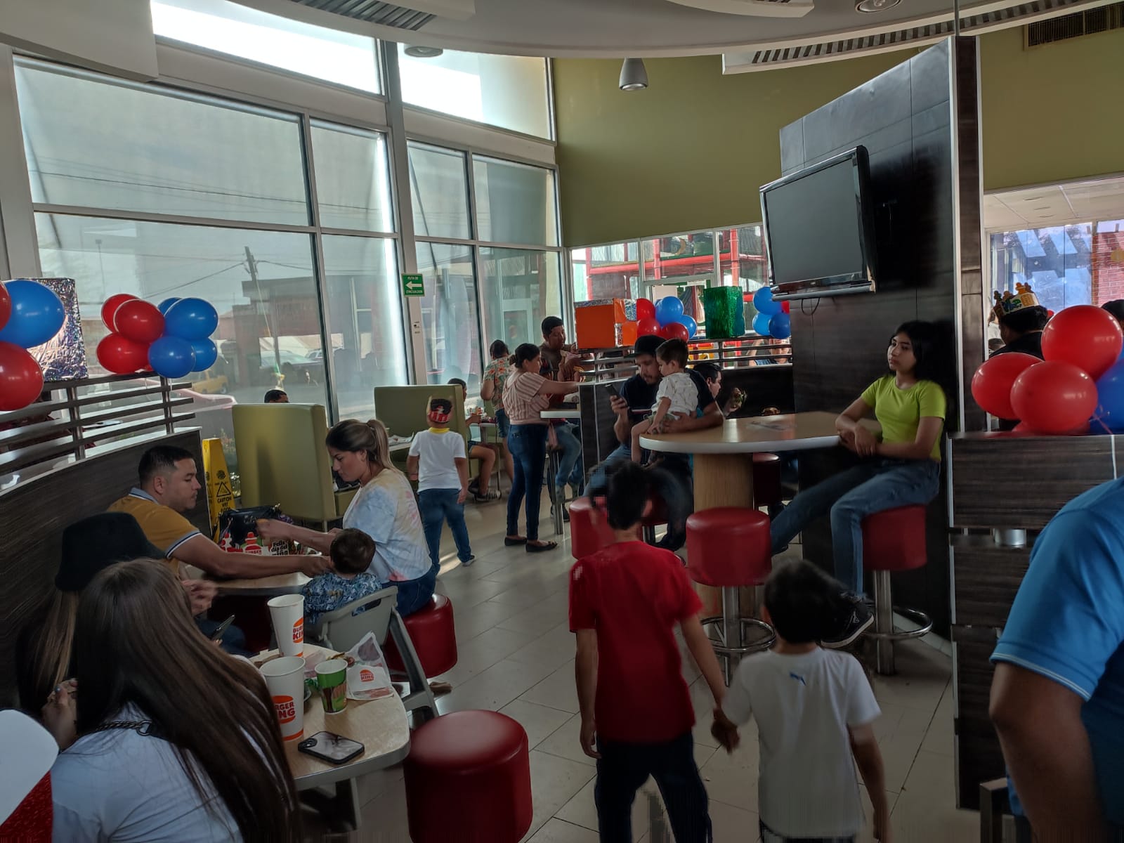 ¡Que les vaya bien el Día del Niño para poder pagar la luz! Lo que esperan restauranteros de Guasave