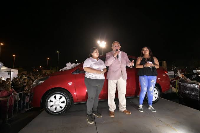 Anuncia alcalde de Mazatlán festejo por el Día de las Madres, pero sin rifa de carros como el ‘Químico’ Benítez