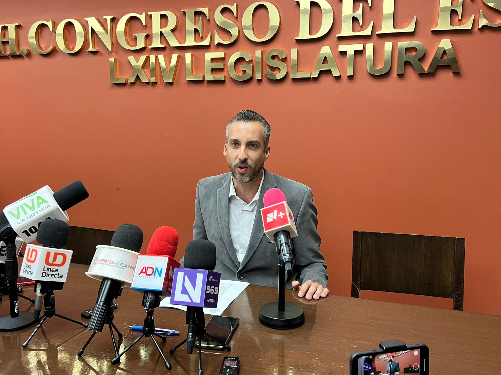 Congreso deberá sacar de la ‘congeladora’ 22 iniciativas del PAS