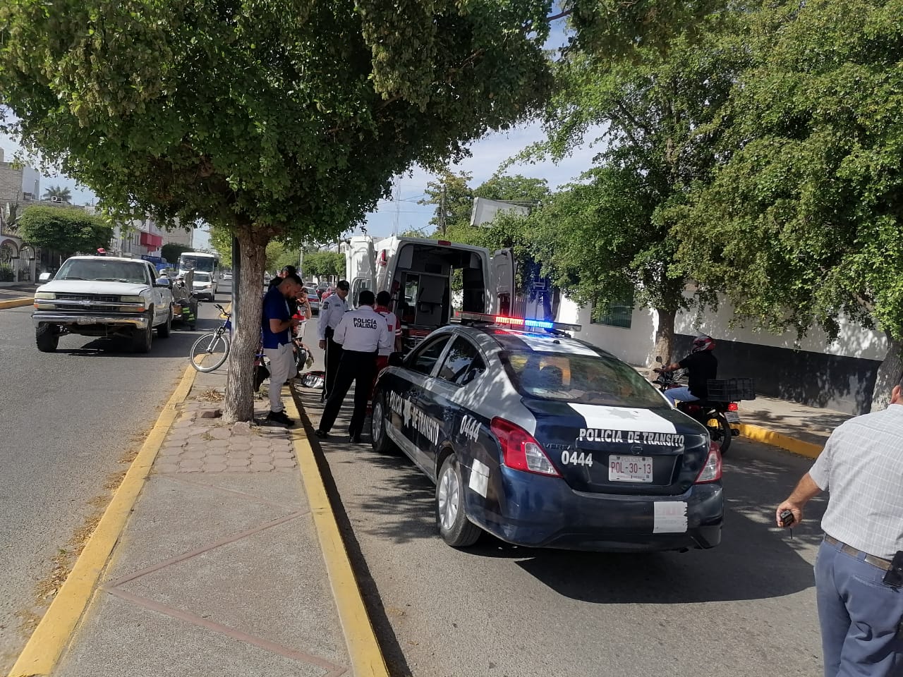 Don José Luis viajaba en su bicicleta y fue atropellado por un motociclista en Guasave
