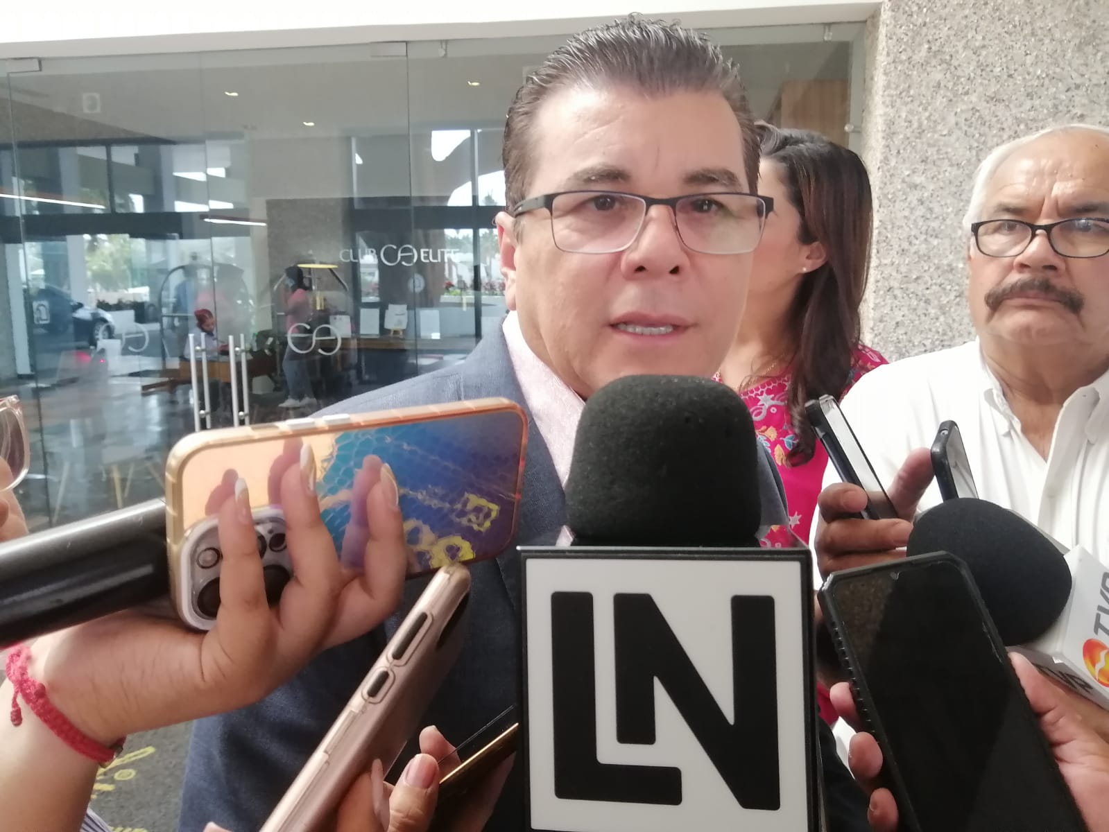 “No hay denuncias”: Alcalde de Mazatlán sobre casos de trata señalados por Semujeres