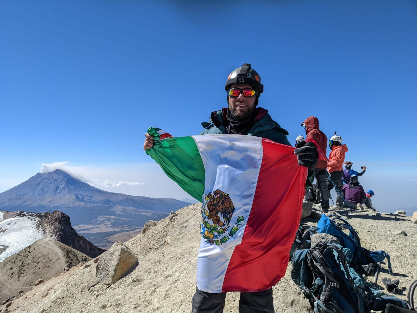 El alpinista sinaloense Daviduziel Monárrez buscará llegar a la cima del Chimborazo en Ecuador