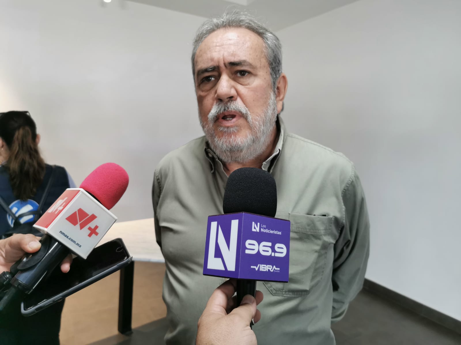 Control de seguridad compete al Ejecutivo Federal, no a la delincuencia organizada; reclaman empresarios