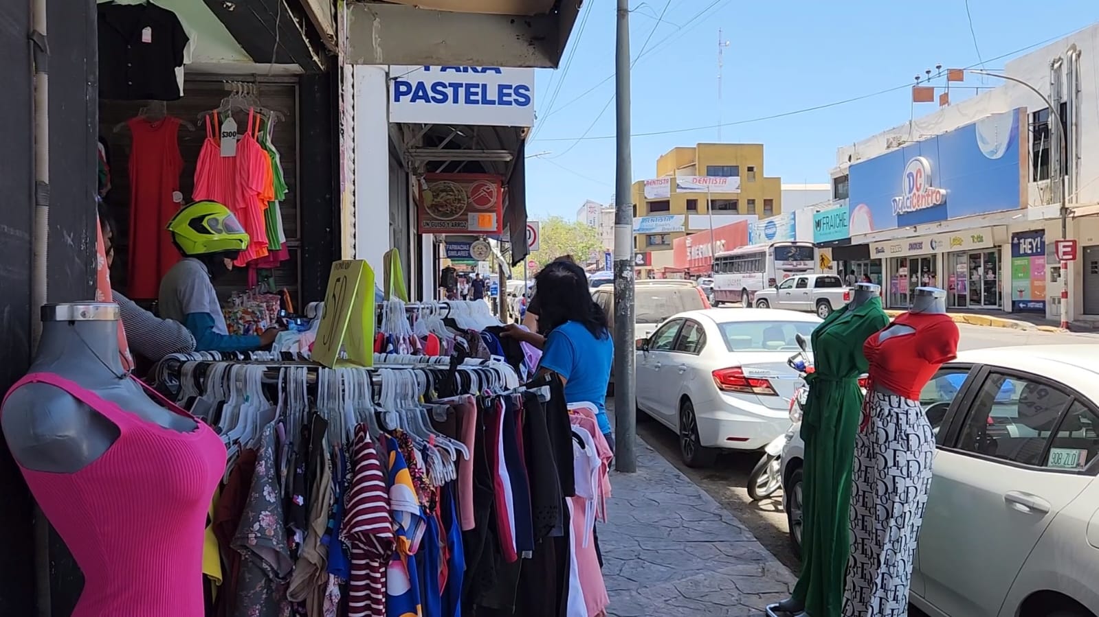 SONDEO | En familia y con todo tipo de regalos, así festejan a mamá este Día de las Madres
